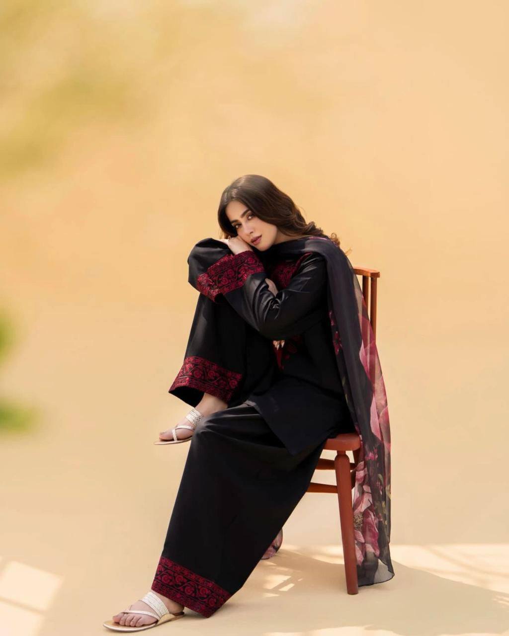 Jazmin Fully Embroidered LINEN 3Pc With Printed Chiffon Duppata
